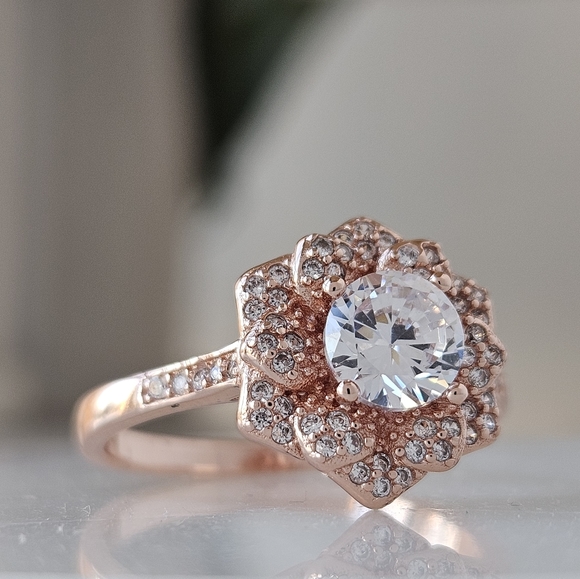 18k Rose Gold Flower ring, 925 Sterling Silver Floral Collection Charmed Aroma - Picture 7 of 10
